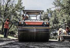 Best Driveway Grading and Leveling  in Las Lomas, TX